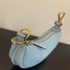 Designer Mini Bag Vintage Bag Hobo Wrist Bag Half Moon Zip Fästning Golden Metal Letter Luxurys Small French Face Women