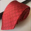 Med Box Men Slips Design Mens Ties Fashion Neck Tie Stripes Mönster Broderi Luxurys Designers Business Cravate Neckwear