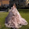 Glitzernde Prinzessin Rosa Quinceanera Kleider Ballkleid 2024 Sweet 16 Kleid Perlen Spitze Applikationen Quasten Geburtstag 15. Partykleid