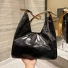 超クールな黒い革のバッグワックスカウハイド高品質の高容量のショルダーバッグサイドユニセックスデザインハンドバッグにロゴが付いています