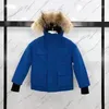 Daunenparkas Winter-Bodywarmer Baumwolle Luxuriöse bauschige Jacken für Damen Windjacken Verdickte warme Mäntel für Paare Kundenspezifische kanadische Designer-Parkas