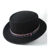 Baretten 2024 Mannen Vrouwen Wol Pork Pie Hoed Met Lint Brede Rand Trilby Tovenaar Platte Fedora Jazz Wild Maat 58CM