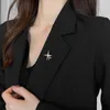 Brooches Classic Design Star Shaped Rhinestone Pins For Woman Fashion Fine Jewelry Wedding Party Girl Luxury Accessories Gift