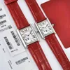 有名なブランドタンクウォッチ本革シルバーダイヤルWrsitwatch for lady quartz clockステンレス鋼v8​​ファクトリー防水シルバーケース