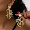 Boucles d'oreilles en peluche Bohemian Fashion Big Palm Leaf Drop pour les femmes Imitation de noix de coco Imitation Pearl Boho Beach Jewelry