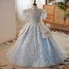 2024 robes de fille de fleur bleu clair de luxe dentelle pailletée manches manches cristaux appliques fleurs faites à la main dos creux Lilttle enfants anniversaire pageant robes de mariée