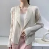 Chaquetas de mujer Miyake plisado color sólido clásico cardigan mujeres 2024 primavera y otoño cuello redondo manga larga delgado casual todo fósforo