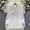 Женские блузки Французская шикарная женская блузка Весенне-осенняя мода с 3D цветочным принтом и длинным рукавом с отложным воротником, рубашка на шнуровке, женские белые топы на пуговицах