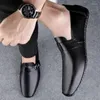 Sandals 2024 Summer Leather Men Fashion Breathable Soft Bottom Hollowed Out Male Shoes Designer Casual Men's Dress