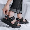 Sandalet moda erkekler nefes alabilen naylon örgü yaz 2024 gündelik çok yönlü kalın taban rahat yumuşak plaj ayakkabıları erkek