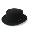 Boinas 2024 Chapéu de torta de porco de lã para homens homens com feda fedora gamelbler fascinador Fascinator Trilby Fascinator