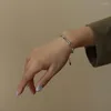 Urok bransoletki Minimalistyczna biżuteria ze stali nierdzewnej papierowy klip klipowy łańcuch szydły brześniczka obojowa Bransoletka dla kobiet