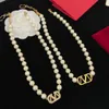 Fashion Designer Pearl Diamond Pendants necklace Jewelry 18k Gold V Lover necklace Chains Diamond Men Women Party Accessories Charm Necklaces