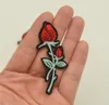 32 kleine rote Rosenblüten-Dame zum Selbermachen, bestickt, zum Aufbügeln, zum Basteln, Nähen, 4850987