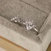 Кольца кластера Кольцо из стерлингового серебра S925 с бриллиантом Европейский и американский минималистичный дизайн Женская пара Элегантная индивидуальность Обручальное
