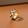 Bague en damier noir et blanc pour femmes, mode automne et hiver, géométrie en métal haut de gamme plaqué cuivre, or 18 carats, tendance de charme de luxe léger