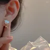 Studörhängen Trendiga koreanska asymmetriska rose kärlekshjärta för kvinnor imitation pärla zirkonstänger piercing örhänge utsökta smycken gåva
