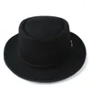 Boinas 2024 Chapéu de torta de porco de lã para homens homens com feda fedora gamelbler fascinador Fascinator Trilby Fascinator