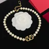 Fashion Designer Pearl Diamond Pendants necklace Jewelry 18k Gold V Lover necklace Chains Diamond Men Women Party Accessories Charm Necklaces
