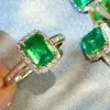 2CT bröllopsringar handgjorda lyxiga smycken Real 925 Sterling Silver Princess Cut Emerald Moissanite Diamond Gemstones Eternity Party Women Bridal Ring Set Gift