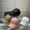 4 kolory literowe czapki baseballowe designer ball cap mężczyzn