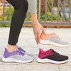 2024 New Women Shoes Hiking Running Flat Shoes 내구성 검은 흰색 분홍색 편안한 대형 크기 36-41