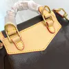Высококачественная дизайнерская сумка женщин мода 7A Дизайнерские рюкзак Мужчины путешествуют рюкзак женская школьная сумка Tote Bag Fashion Casual кожаные пружины маленький стиль задних пакетов