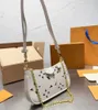 Easy Pouch Leather Shoulder Bag Crossbody Embossed Flower Chain Handbag Mini Bags M81066 M80349 A032