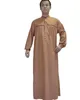 Vêtements ethniques Qamis Homme Produits fiscaux Turquie Arabe Musulman Hommes Plus Taille Abaya Robe de couleur unie Dubaï Kaftan Jubba Thobes Pakistan