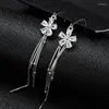 Boucles d'oreilles en peluche Tendance Kore 925 Silver Silver Long Tassel pour femmes Fleur de fleur cristallique Zircon Jewelry 2024 Fashion de luxe