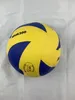 PU wysokiej jakości skórzana siatkówka Miękka siatkówka Miękka siatkówka mocna siatkówka MVA200 Ball Spike Ball Set Fet 240122