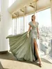 Prom Dresses Sparkly paljetter V Neck Cape Sleeve Mermaid aftonklänningar Robe de Mariee Pleat Satin Vestidos de Fiesta