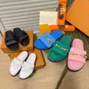 Luxuriöse Damen-Hausschuhe mit Kette, bedruckt, flache Komfort-Pantoletten, Designer-Freizeit-Slipper, Sommer-Sandalen, Flip-Flops, Strandrutsche