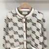 Primavera otoño diseñador cardigan mujer suéter mujer chaqueta de manga larga carta jacquard chaqueta de punto versátil slim fit suéteres de moda cardigan para mujer