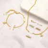 Unisexe Gold Designer 18K bijoux, colliers de luxe et plaqués en argent avec pendentifs en alphabet, bling hip-hop pour des idées de cadeaux à la mode