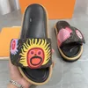 mode 22 färger kvinnors sandaler tazz bröd läder plattform toffel kontor mens lyx designer kudde skjutreglage komfort vintage hotell pool platt sandal glid loafer