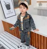 キッズデザイナーの服ボーイの服セットドラゴ​​ンパターンデニムカーディガンジーンズジャケットデニムパンツチルドレンコート