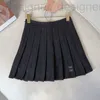 miui miui kjolar designer höst kort kjol kvinnor designer klänning trendiga anti-blekande fodrade veckade kjolar bekväma och sexiga ultrakorta kjol kvinnors kläder