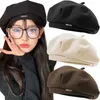 Berets Coreano Clássico Premium Feel Black Beret Primavera Outono Fino Cor Sólida Ins Trendy Versátil Pintor Chapéu Simples Caps para Mulheres