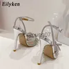 Sandaler Eilyeken PVC Transparent Silver Crystal Women Pumps Fashion Ankle Strap Bridal Thin High Heels Spring Autumn Wedding Party Shoesj240122