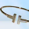 Principais designers de luxo Bracelete Women Charm Bracelet Trend Moda cravejada com diamantes pulseiras de pulseiras 18K Boutique de joias de ouro 18714487