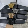 Ceinture en cuir pour femme ceinture de créateur designer hommes ceinture de mode ceinture de personnages de luxe grande boucle or argent noir de haute qualité ceintures de créateurs pour hommes décontractées superbes