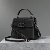 Luxury Designer Bag Full Diamond Eather täckt med Crystal Crossbody V Letter Womens Högkvalitativa Fashion Bag vSling Väskor Valentina Handväska för Ladies Party -väskor