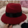 Hoeden met brede rand Designer dames hoge hoeden Elegante luxe wollen zijde Wollen mode petten Bucke Hat