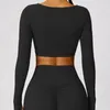 Aktiva skjortor Yoga Långärmad gym Crop Tops för kvinnor Twist Deep V Workout Push Up Shirt Top Quick Dry vadderad Sports Fitness