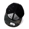 Avare Brim Chapeaux NOUVEAU Hommes Designer Équipe de basket-ball de mode Classique Ajusté Couleur Plat Peak Pleine Taille Casquettes Fermées Baseball Sports Ajustés Chapeaux En Taille 7 Taille 8 J230816