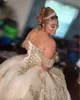 2024 Sexy Quinceanera sukienki złote szampanowe cekinowe aplikacje koronkowe kryształowe koraliki kantar i iluzja z ramionami Formalne suknie wieczorowe na imprezę w rozmiarze
