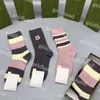 Mode Casual Herensokken Designer Brief Bedrukte Kousen Hoge kwaliteit Wollen sokken Vijf paar met doos