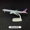 Scala 1:250 Modello di aereo in metallo pressofuso americano B777 Replica aereo aeronautica ufficio in miniatura arte Kid Fidget Boy Toy 240118