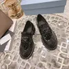 2024 Designer Comfort Monolit szczotkowane skórzane kobiety mokasyny Buty Casual Triangle Patent Oxford Chunky Sneakers Luksusowa kobieta klasyczne matowe trenerzy na świeżym powietrzu